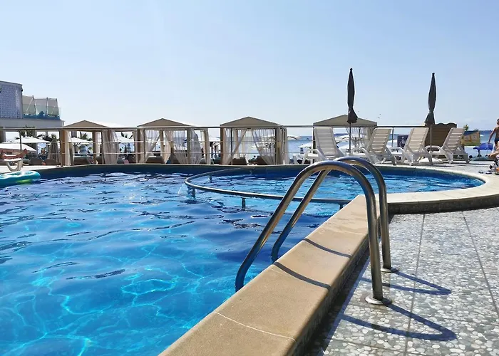 Beachfront Smart Homes By Marty's Слънчев бряг