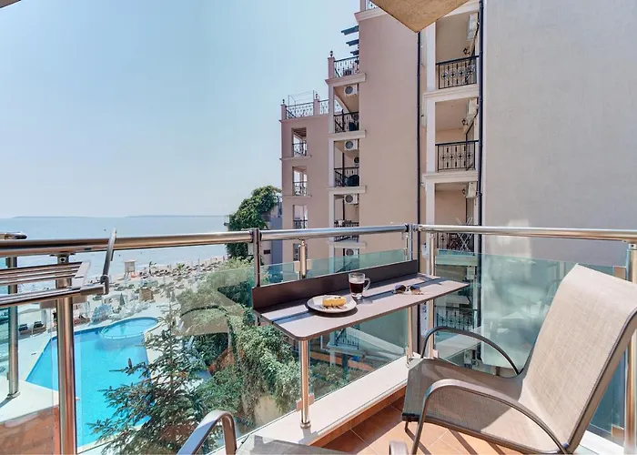 Beachfront Smart Homes By Marty's Слънчев бряг