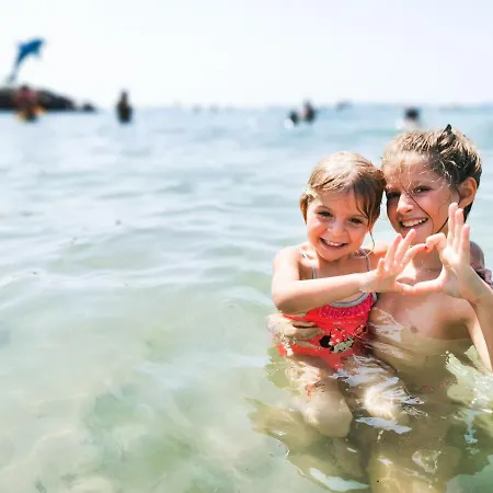 Beachfront Smart Homes By Marty's Hotel de apartamente Sunny Beach