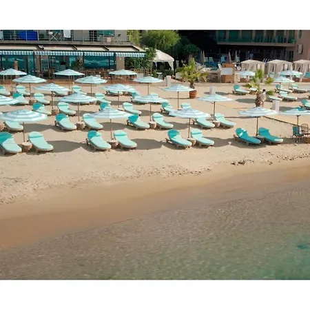 Beachfront Smart Homes By Marty's Hotel de apartamente