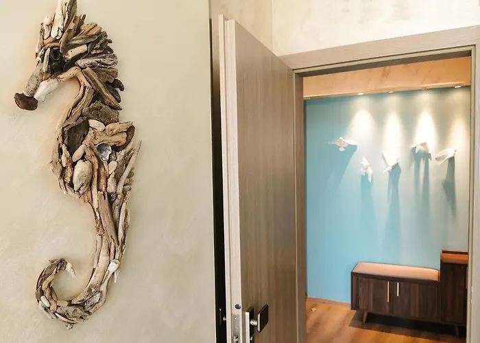 Aparthotel Beachfront Smart Homes By Marty's